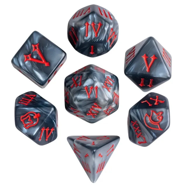 DND Würfelset „Römisches Marmor“ Polyeder Acryl Würfelset mit römischen Zahlen