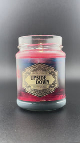 Duftkerze Upside Down mit Überraschungswürfel - Fantasy Scents