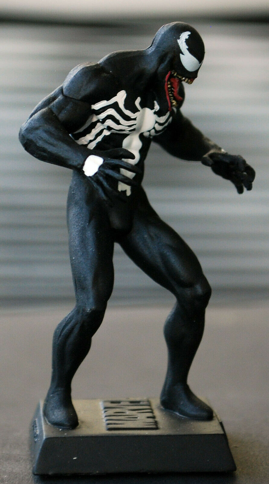 Marvel - Venom Figur mit Booklet