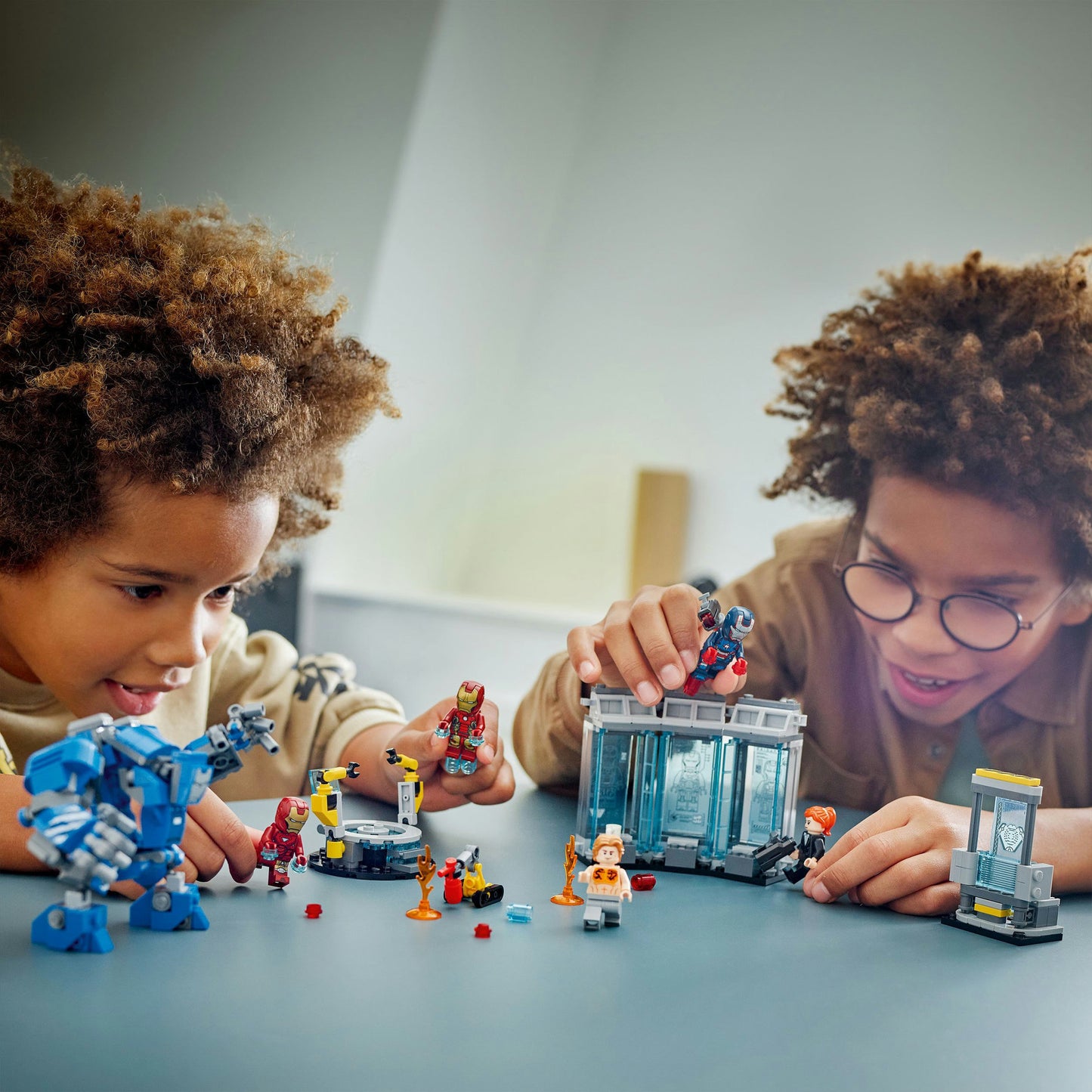76315 Marvel Super Heroes Iron Mans Labor: Halle der Rüstungen, Konstruktionsspielzeug